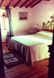 Ferienwohnung in Florenz: Doppelschlafzimmer der Ferienwohnung Torretta