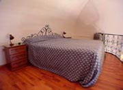 Amalfi Coast Accommodation: The mezzanine level with the double bed of Ludovica Accommodation Type D along the Amalfi Coast