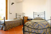 Appartements Florence Italie: Chambre  coucher avec deux lits individuels de l'Appartement Bonciani  Florence Italie